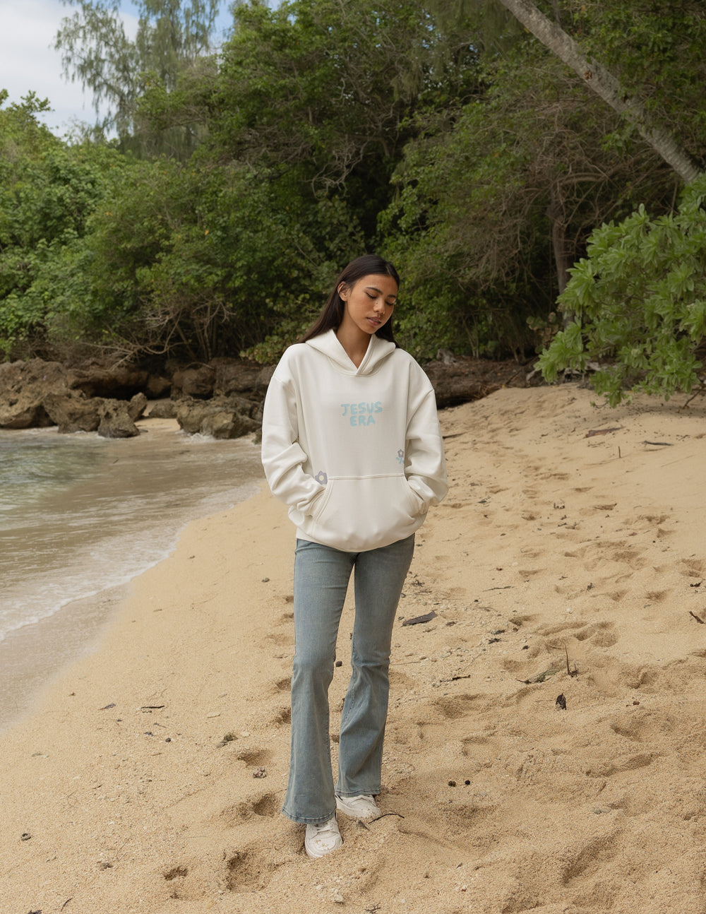 Spread Love – Jesus Era Unisex Hoodie | 70% Cotton | Cloud Dancer