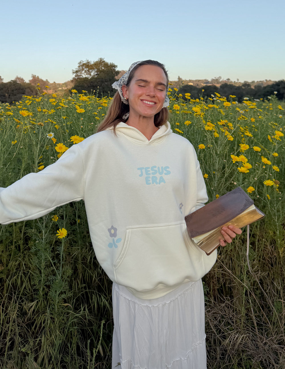 Spread Love – Jesus Era Unisex Hoodie | 70% Cotton | Cloud Dancer