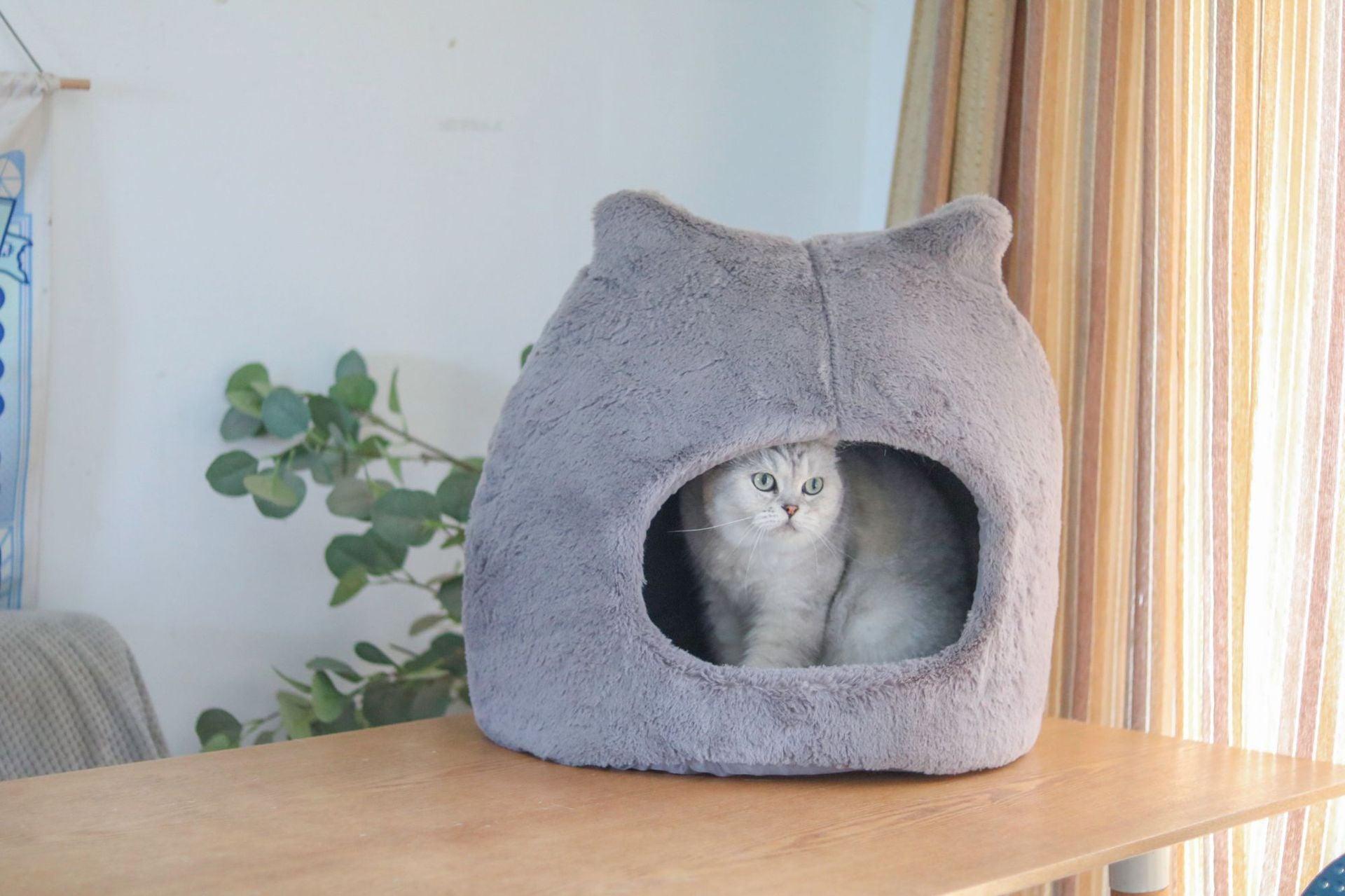 Cozy Retreat: Removable And Washable Semi-Closed Cat Bed For Autumn And Winter